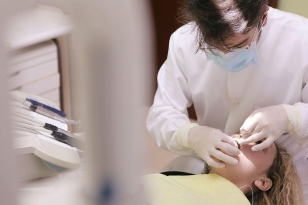 dentista andria lepidi suriano